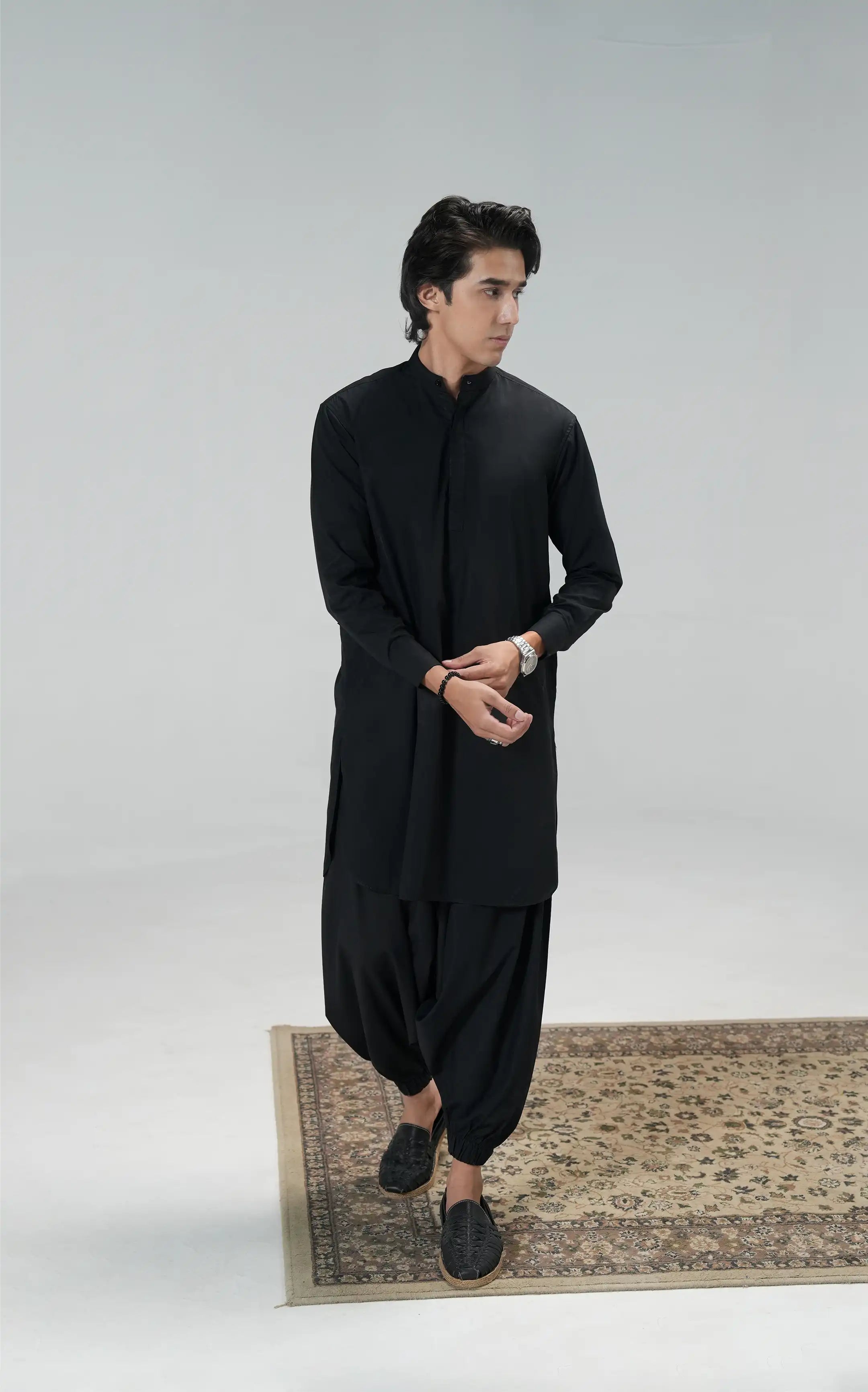 Elegant Noir Harem Pants